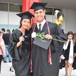 Meet your Posher, Americo